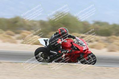 media/Nov-15-2025-Race Pace (Sat) [[8de605a2d8]]/Verified Riders/Turn 8 Inside (935am)/